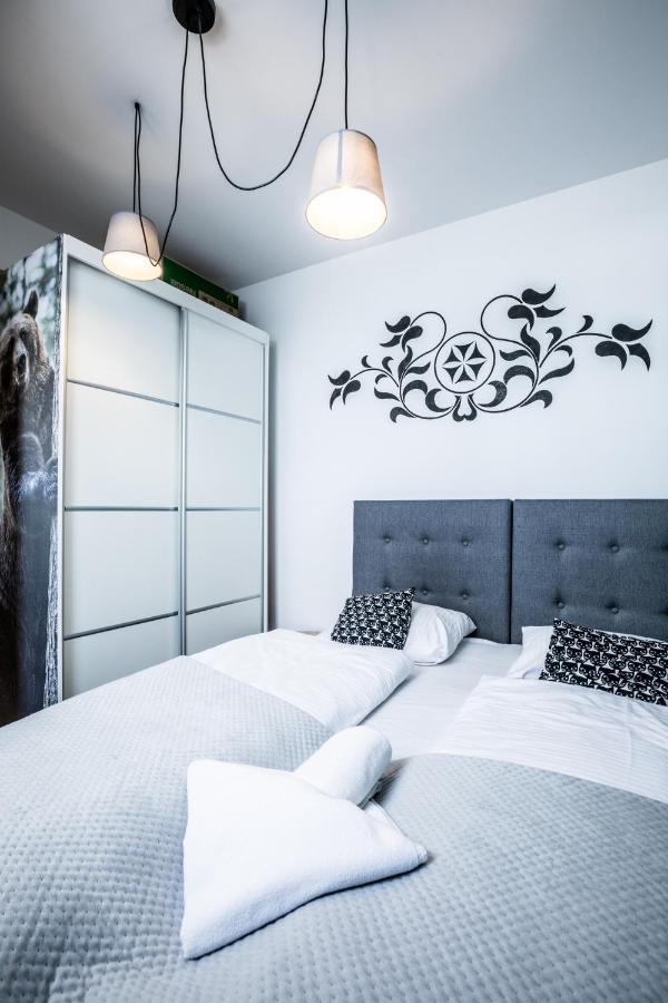 Aparthost Apartament Wyjatkowe Кошелско Екстериор снимка