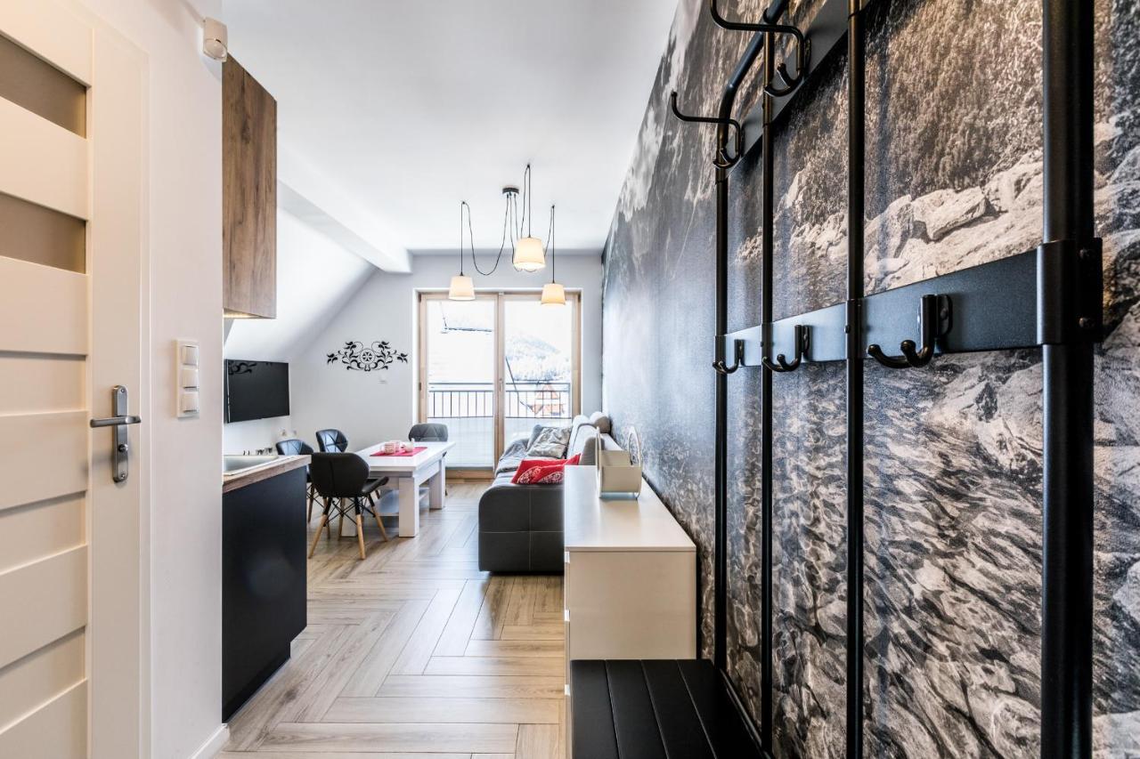 Aparthost Apartament Wyjatkowe Кошелско Екстериор снимка